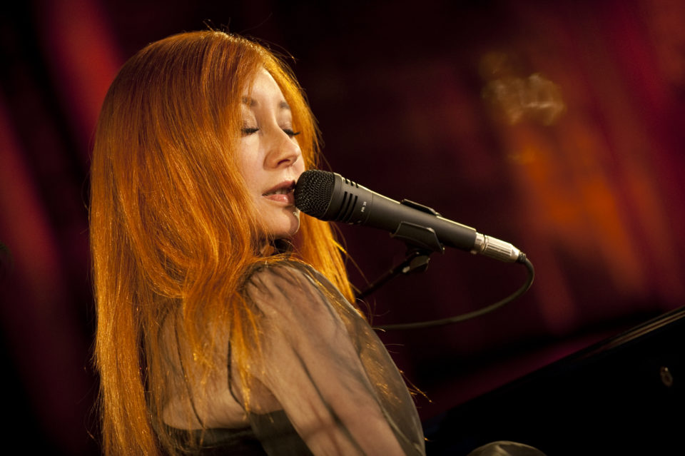 Tori Amos Enchants the Intimate Audience at the Park Avenue Armory